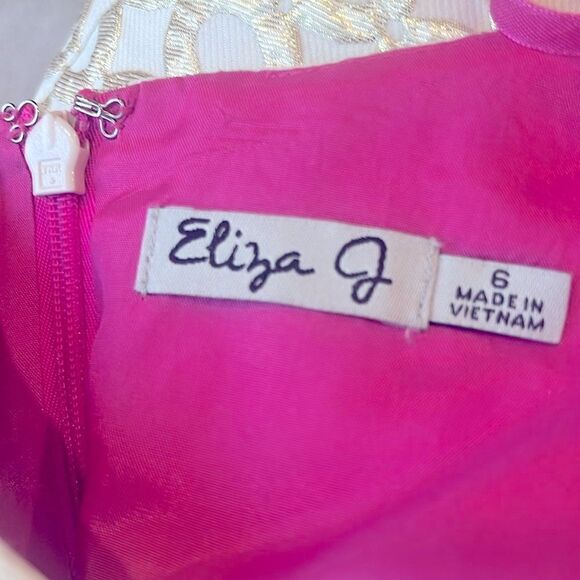 Nwot Eliza J. Gold and cream A-line sleeveless cocktail dress w/ pockets. - Picture 7 of 8